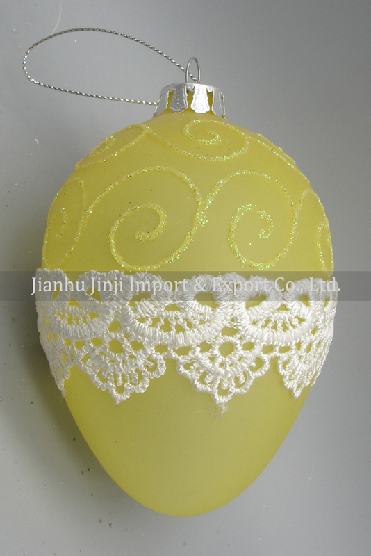 Glass easter egg with colour paint