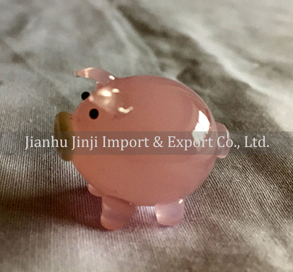 Glass pig