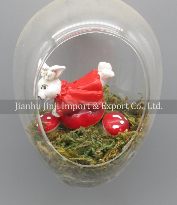 Glass easter egg with colour paint