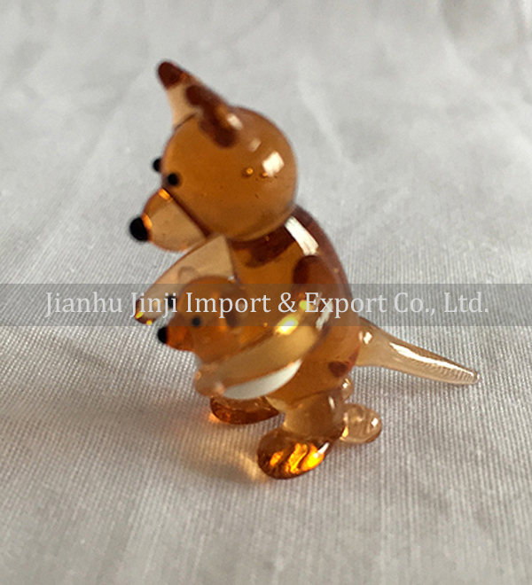 glass kangaroo 