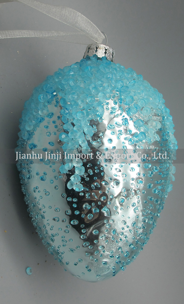 Glass easter egg with colour paint
