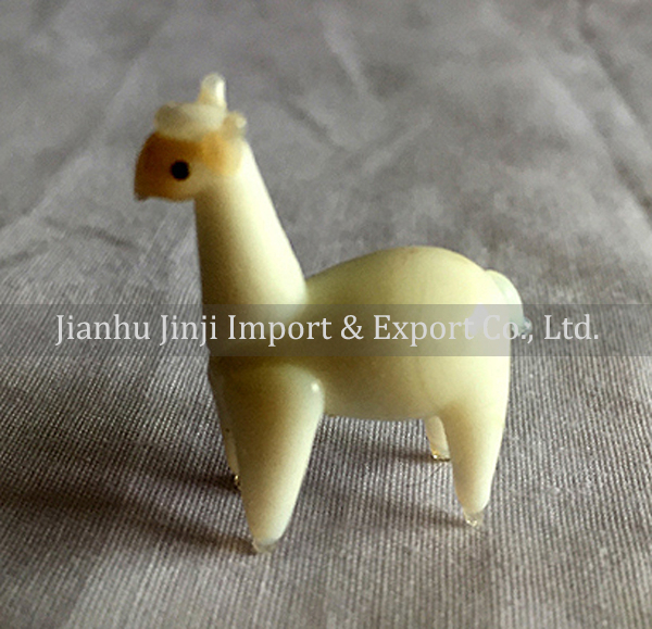 Glass alpaca