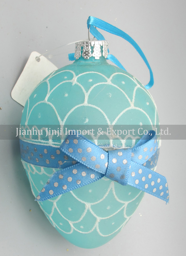 Glass easter egg with colour paint