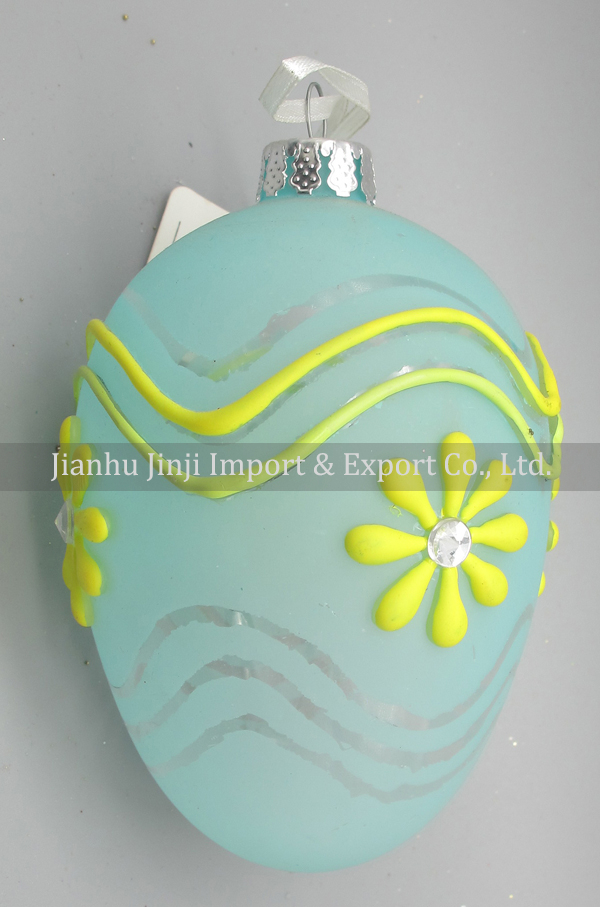 Glass easter egg with colour paint