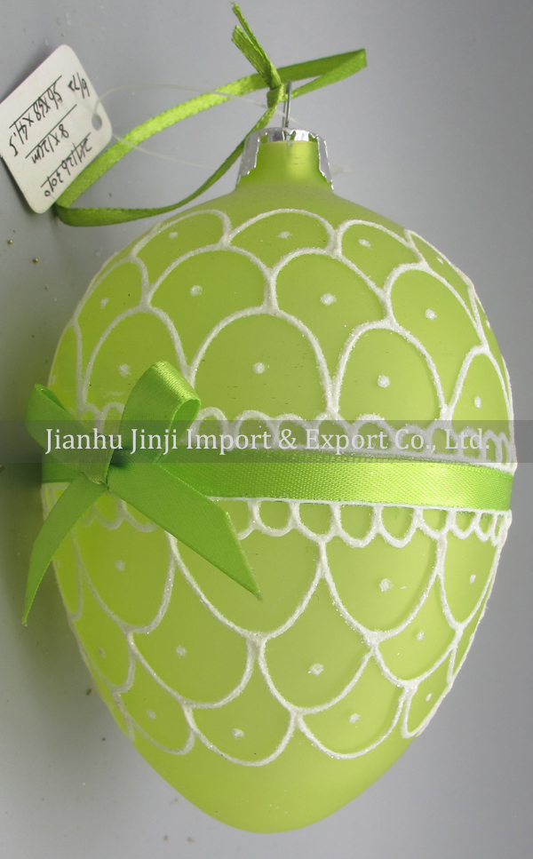 Glass easter egg with colour paint