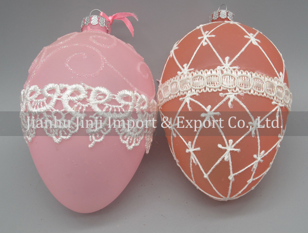 Glass easter egg with colour paint