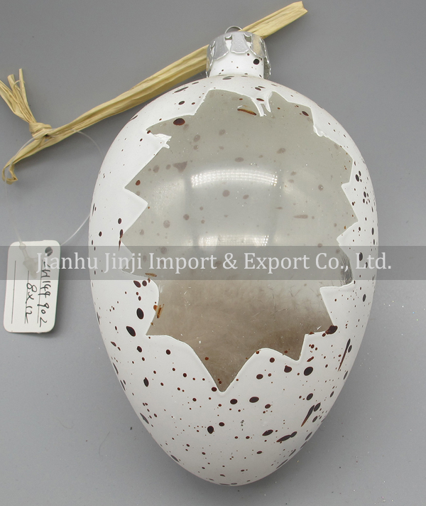 Glass easter egg with colour paint