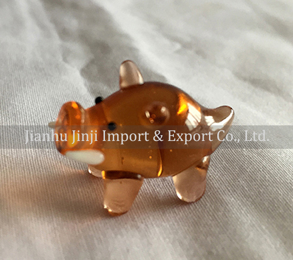 Glass pig