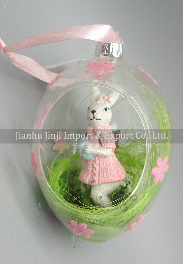 Glass easter egg with colour paint