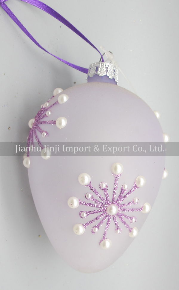 Glass easter egg with colour paint